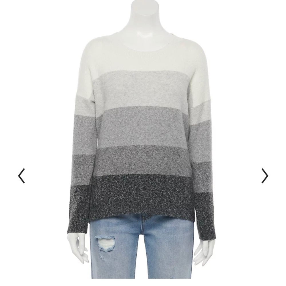 Juniors SO colorblock pullover sweater